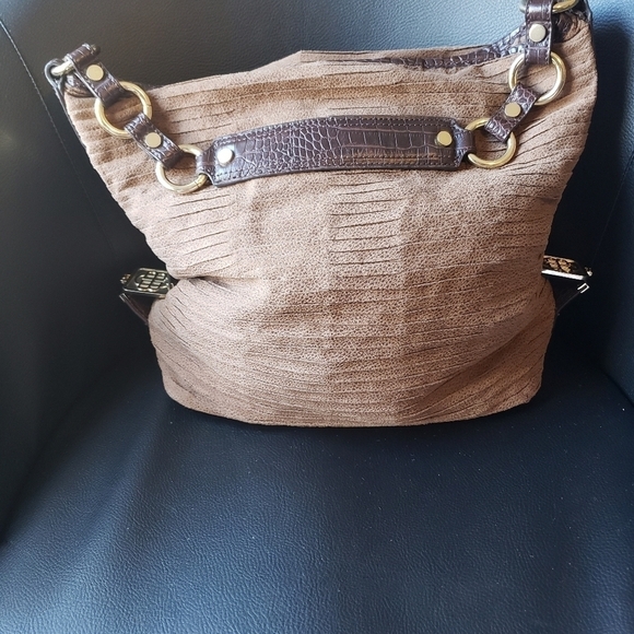 Dana Buchman Signature Hobo Suede Style Purse - Picture 9 of 16